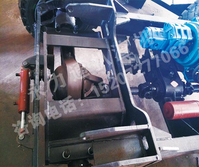 扒渣機底盤.jpg 扒渣機底盤.jpg